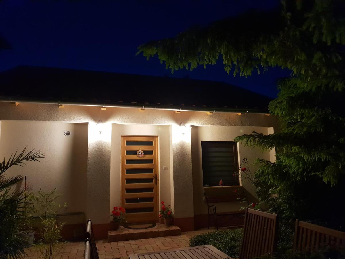 Fuered Deluxe Garden Apartment 巴拉顿菲赖德 外观 照片