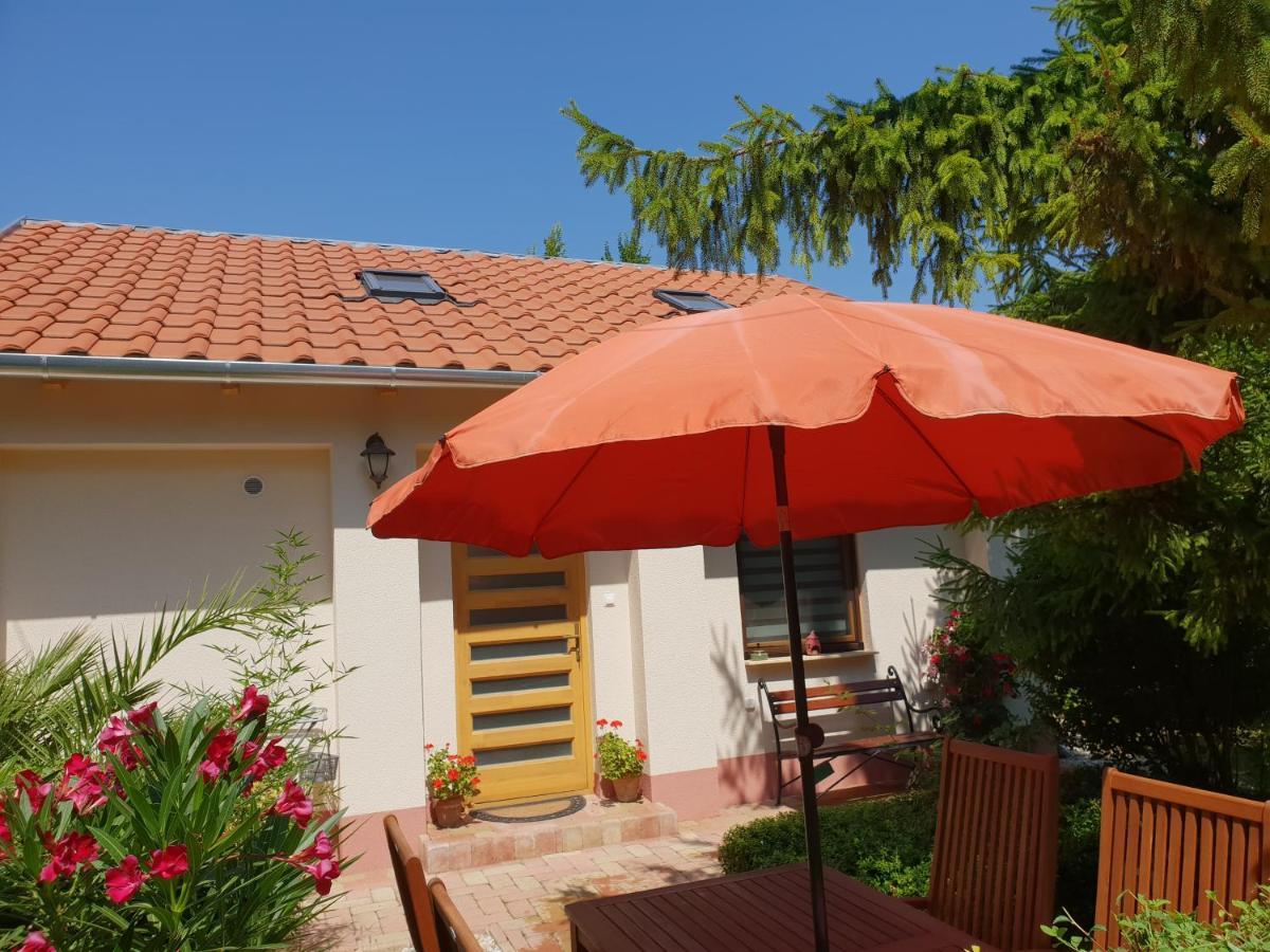 Fuered Deluxe Garden Apartment 巴拉顿菲赖德 外观 照片